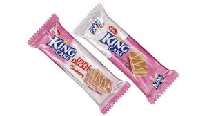 KING CAKE TRIPLE DECKER S/BERRY 30G
